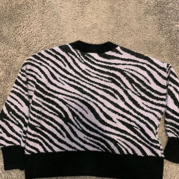 Torrid Plus Size 1X Fuzzy Sweater Zebra Animal Print Striped - Picture 2 of 5